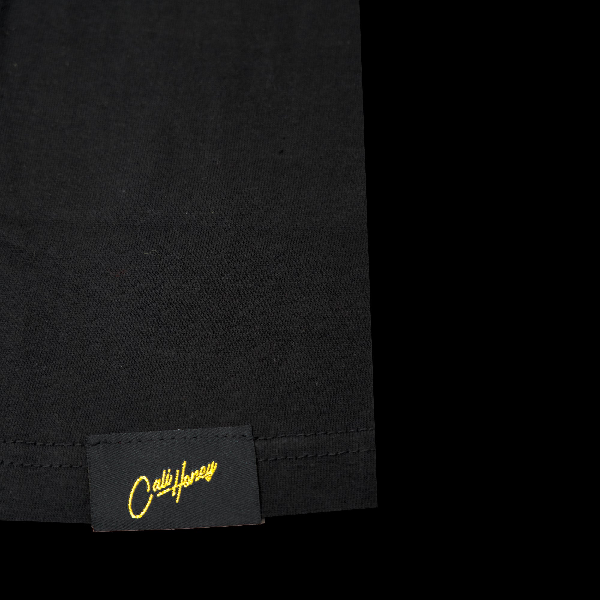 ESSENTIAL BLACK TEE