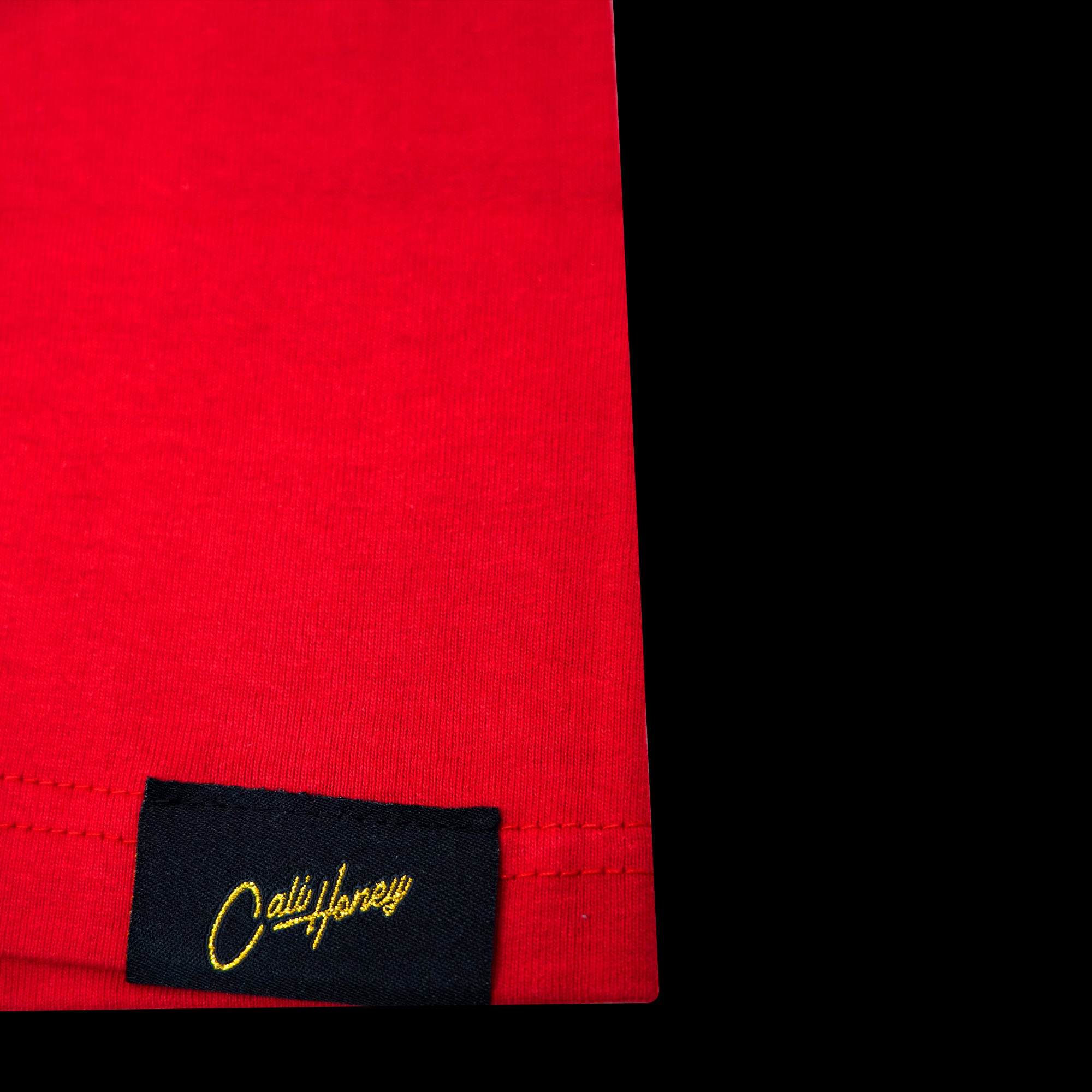 ESSENTIAL RED TEE