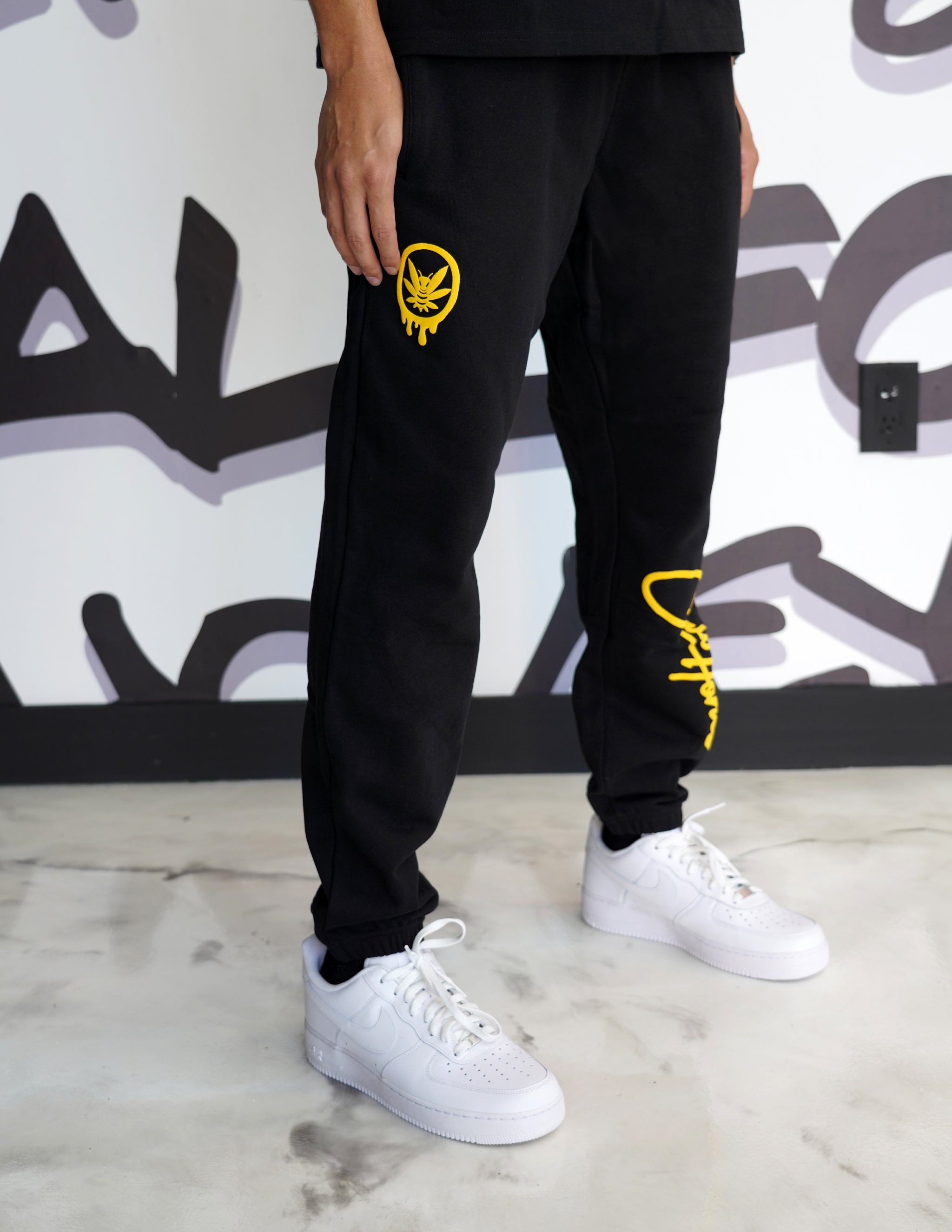 Gold Double Logo Sweatpants Black